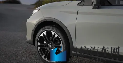 这款配备涡轮增压发动机、比 Yaris Cross 便宜的 SUV，堪称颠覆之作-1