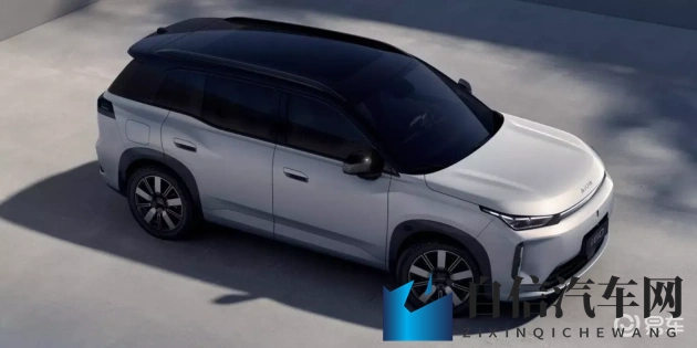 张柏芝打开双腿被亲Ps：明星照片处理引争议，张柏芝姿势疑被篡改-1