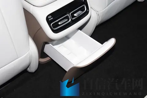 国民家轿大升级！朗逸 Pro 限时888万起-1