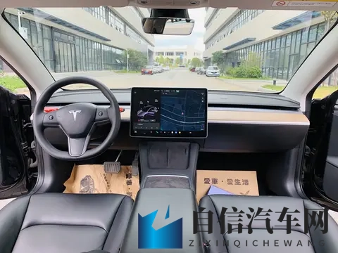 10万出头开走特斯拉！21年Model3，代步练手好选择-2