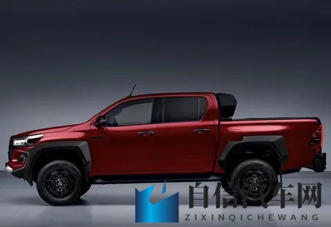 办公室桌震老板揉秘书胸:办公室意外事件,领导揉捏下属胸部引争议-2