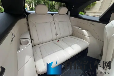 开乐道L90六座版,纯电+换电+超大前备舱,家庭用车真的选对了-2