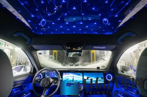 奔驰全新GLB内饰官图曝光，星空顶+三联屏，可把豪华智能玩明白了-1