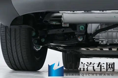 方程豹钛7 Ultra深度体验：20万级家用SUV，买得“钛”对了！-3