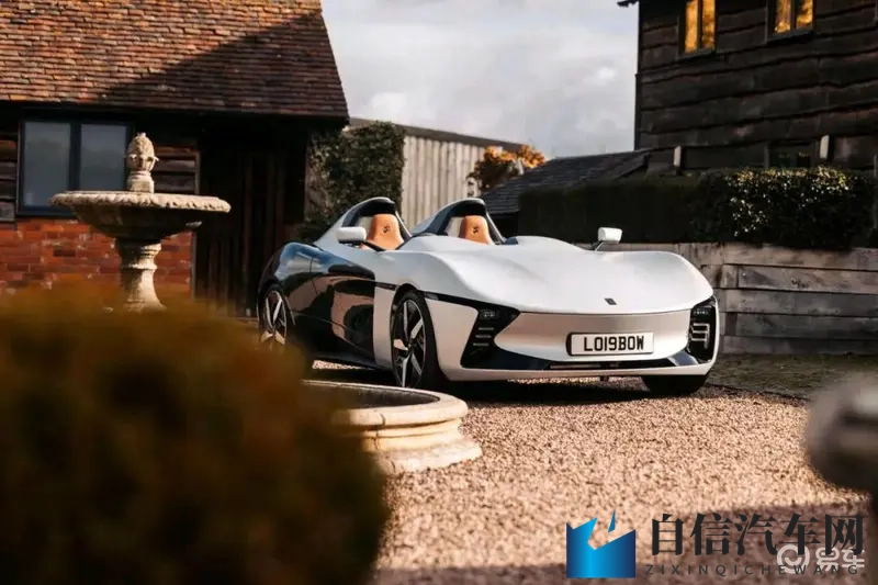 曜给西施做热身运动:英雄曜为美人西施热身展风采-1