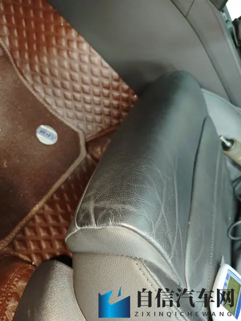 10万多拿下大众迈腾,28万公里一手车况值不值?-3