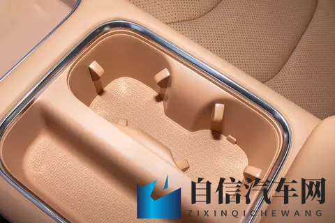 星光730“一车三动力”电滑门+真7座，全家出行0焦虑-2