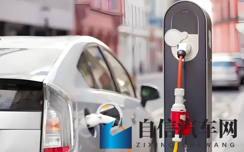 新能源车险的冰与火之歌!-1