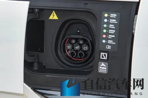 40 万级 MPV 怎么选？极氪 009 从产品到政策全解析，宜商宜家很实在-2