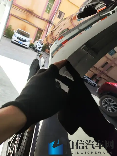 24万拿下准新宝马X3，感受德系豪华SUV的驾控魅力-3