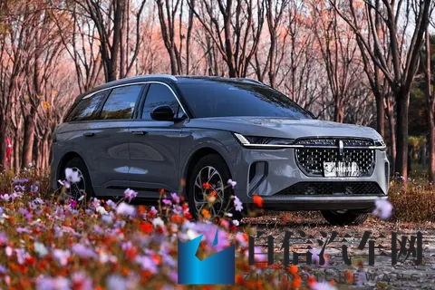 张丽大战黑人evelynlin：汽车设计巅峰对决：新星与非洲力量激战正酣-1