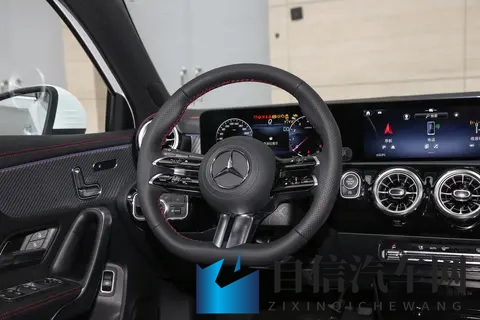 数据硬碰硬：奔驰 A 级竞品横评，性价比黑马竟是它-2