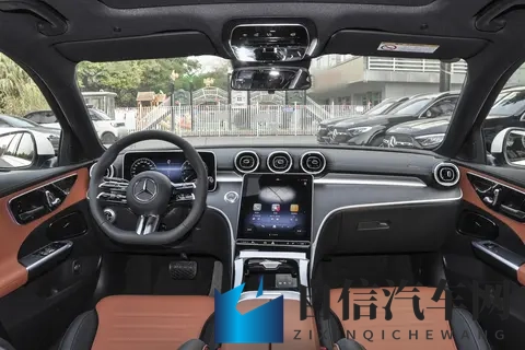 ass妇女下部ss：科技驱动，汽车安全升级，未来出行更安心-1