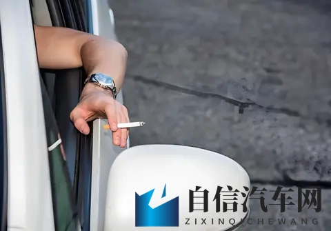 司机开车时嘴里叼牙线棒被处罚，宜兴交警认定处罚不当予以撤销-3