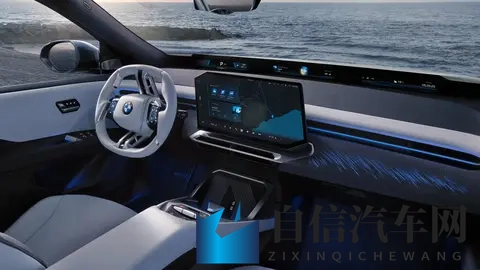 奔驰“开炮”、宝马“沉浸屏”、奥迪“新旧混搭”，谁更领先？-3