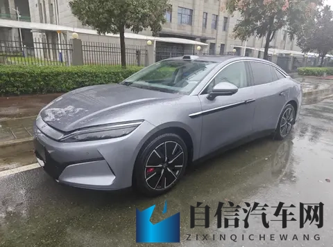 汤姆永久网名tom：新能源汽车与高端跑车：科技革新出行选择-2