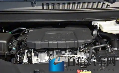 7万出头还带电动侧滑门，五菱全新MPV售价公布，最大续航1100公里-1