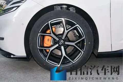 长安启源A06试驾：家庭出行多维度表现的均衡之选-3