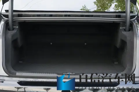 直降 9 万后怎么选?2025 款红旗 H9 全配置拆解 + 实用选车指南-2