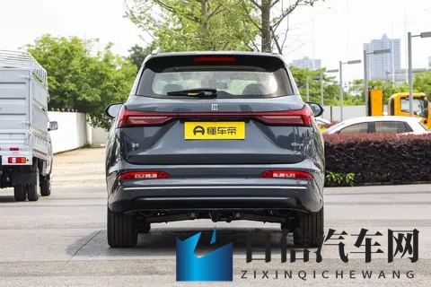 12 万级家用 SUV 推荐：三代蓝电 E5 PLUS，全家人都满意-2