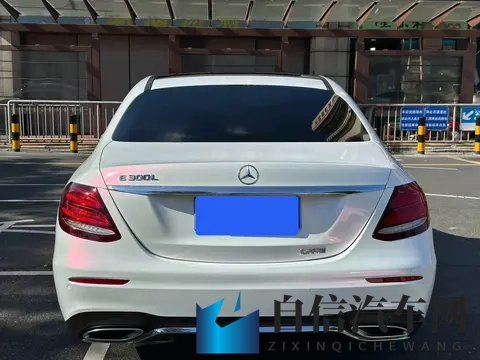 三年奔驰E级,19万开走行政座驾,这气场不输新车!-2