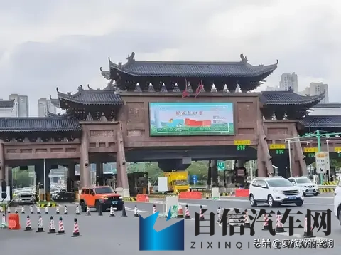 被部长蹂躏的漂亮人妻：豪华轿车惊艳上市，部长青睐，销量攀升-1