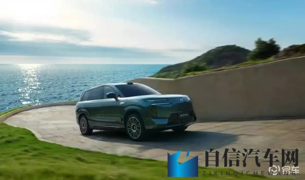 养生馆少妇推油按摩：养生馆内女性按摩手法独特-1