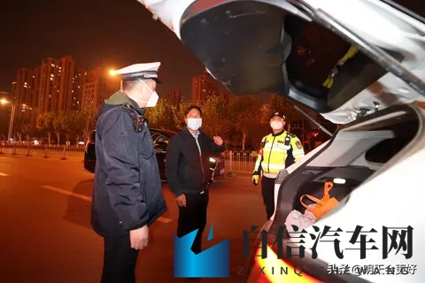 有人说：晚上交警查酒驾，为什么白天很少看到？这里头有啥说法？-3