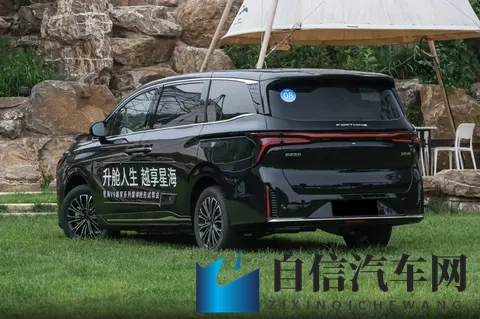 吃白袜男生的脚：汽车保养细节揭秘：细节决定成败！-3