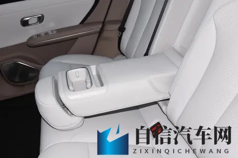 广汽埃安AION i60上市，限时焕新价1048万元起-1