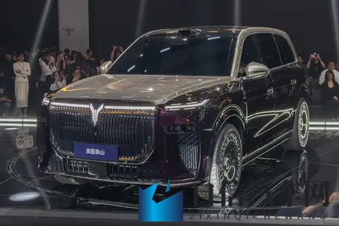 岚图第30万台车泰山下线！车长5米23，轴距3米12，综合续航1400km-3