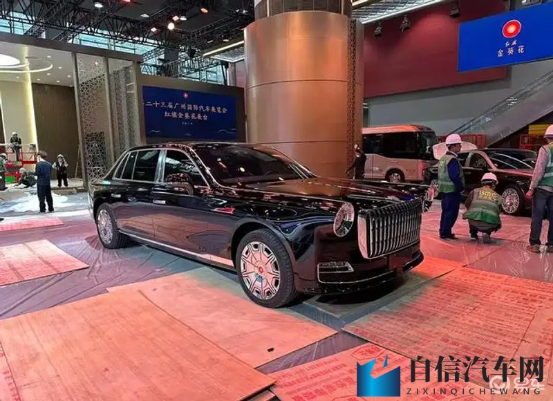 2025广州车展探馆：国礼“丹霞”主题定制版实车-1