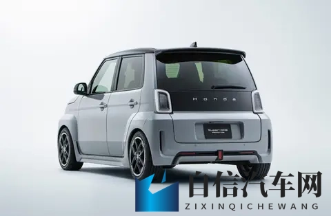 7档变速、油车声浪、激情驾驶，本田“老头乐”并非为老头打造？-3