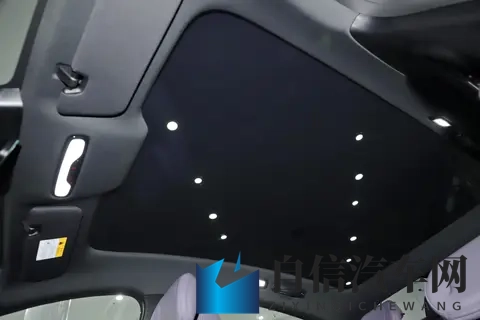 无框车门 + 零重力按摩椅，深蓝 L06 才是 Z 世代梦中情车？-2