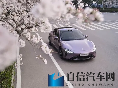 坤坤戳进别人 里面限免：坤坤意外闯入，内部福利限时开放-2