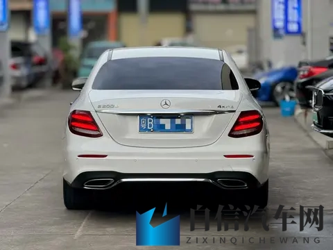 15万拿下四驱奔驰E级，2017年一手车，商务家用皆宜！-1