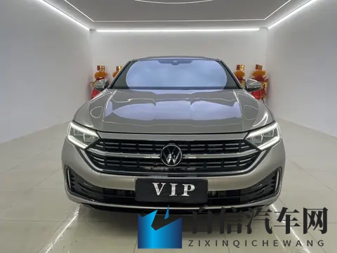 白丝班长：青春校园，丝袜映衬下的班级之星-3