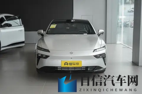 东风奕派 eπ007 + 增程版：兼顾续航与质感的轿跑选择-1