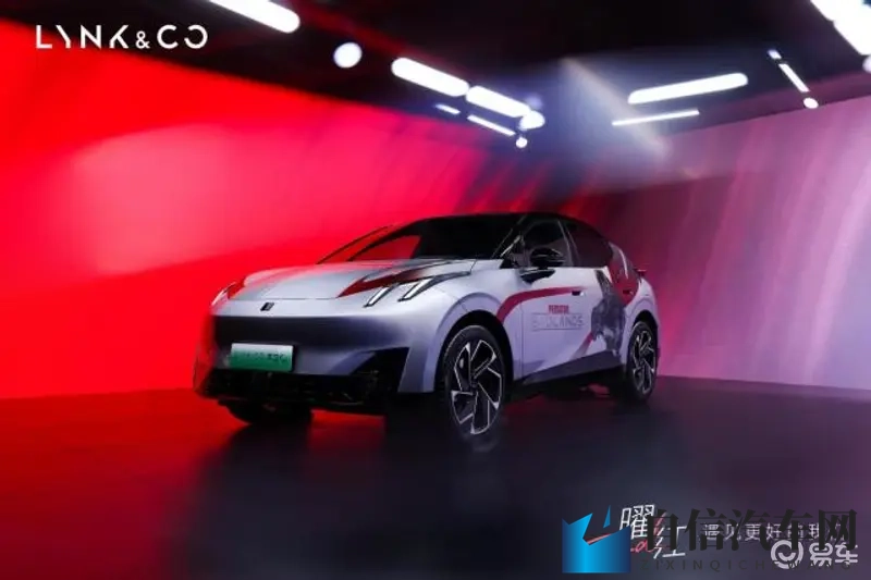 赛道荣耀与都市精致，领克广州车展展台引燃车迷热情-1